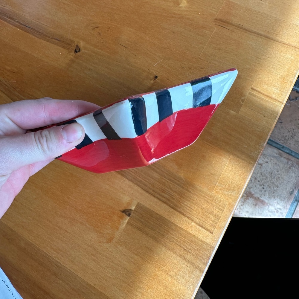 Accessory dish